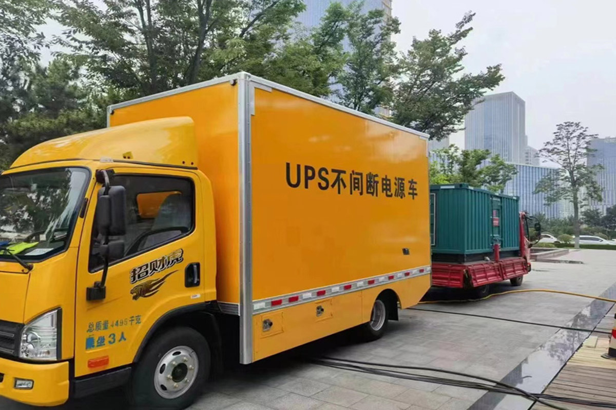 武定发电机租赁施工现场
