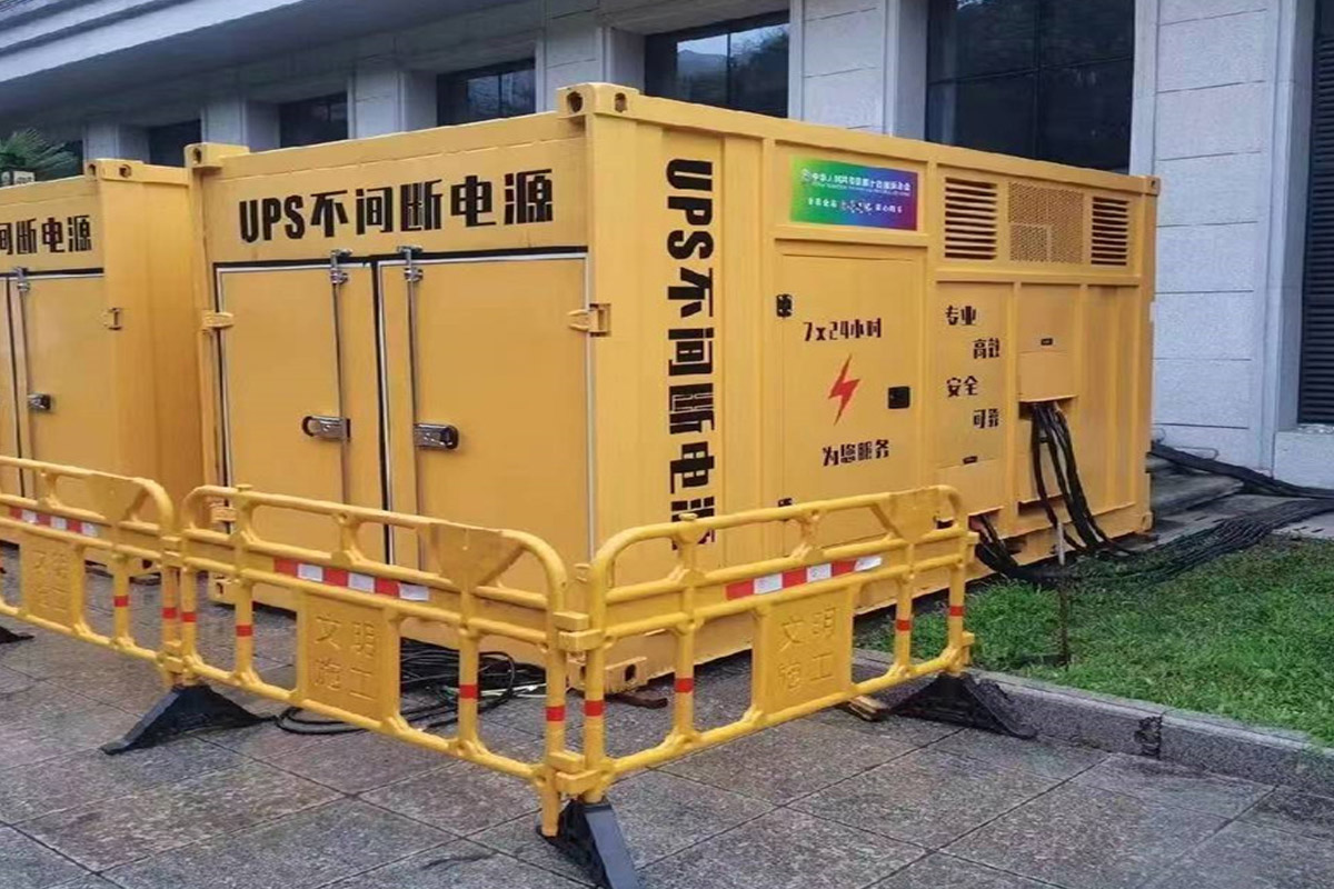 武定发电机租赁施工现场